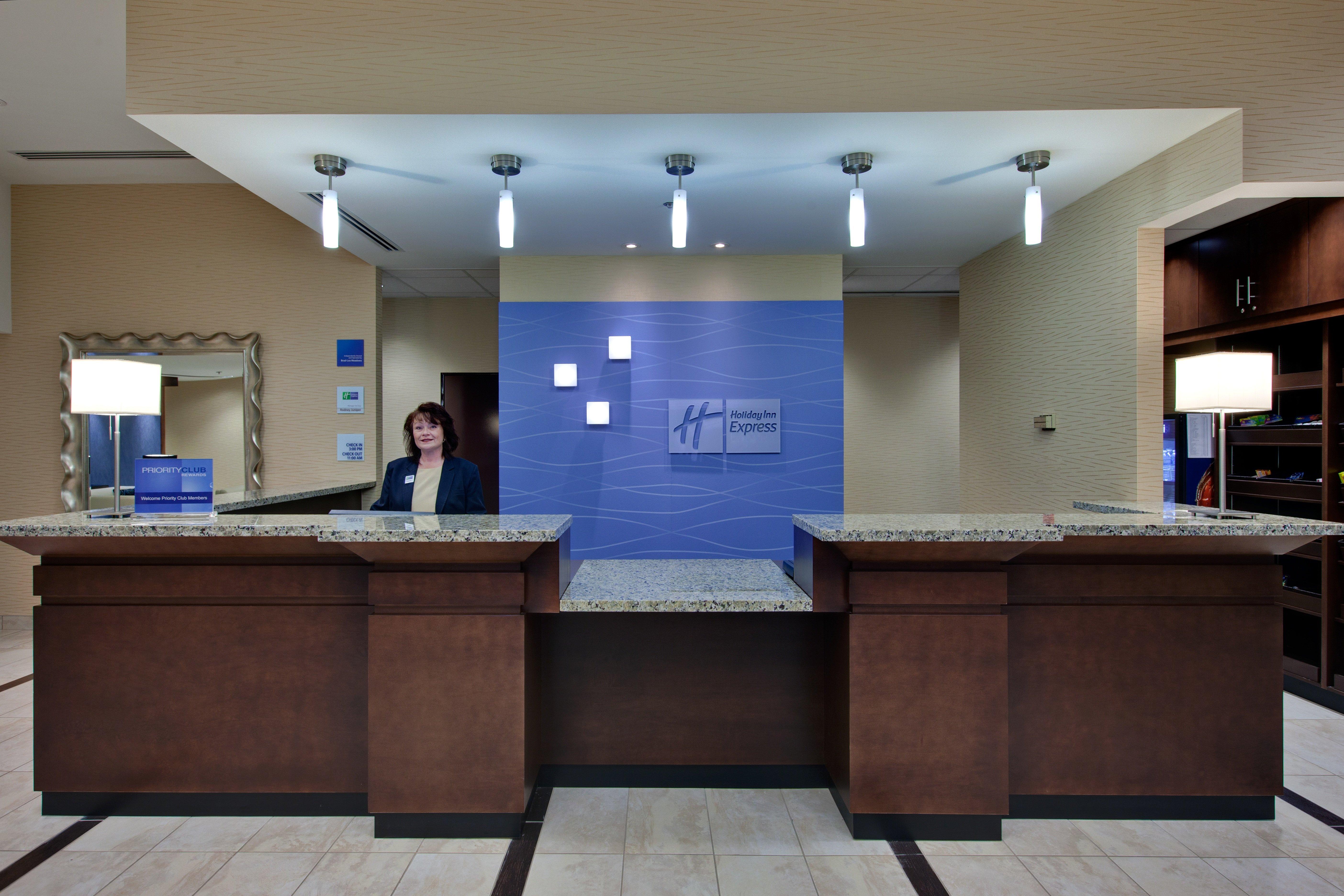 Holiday Inn Express Hotel & Suites Chatham South By Ihg Екстер'єр фото