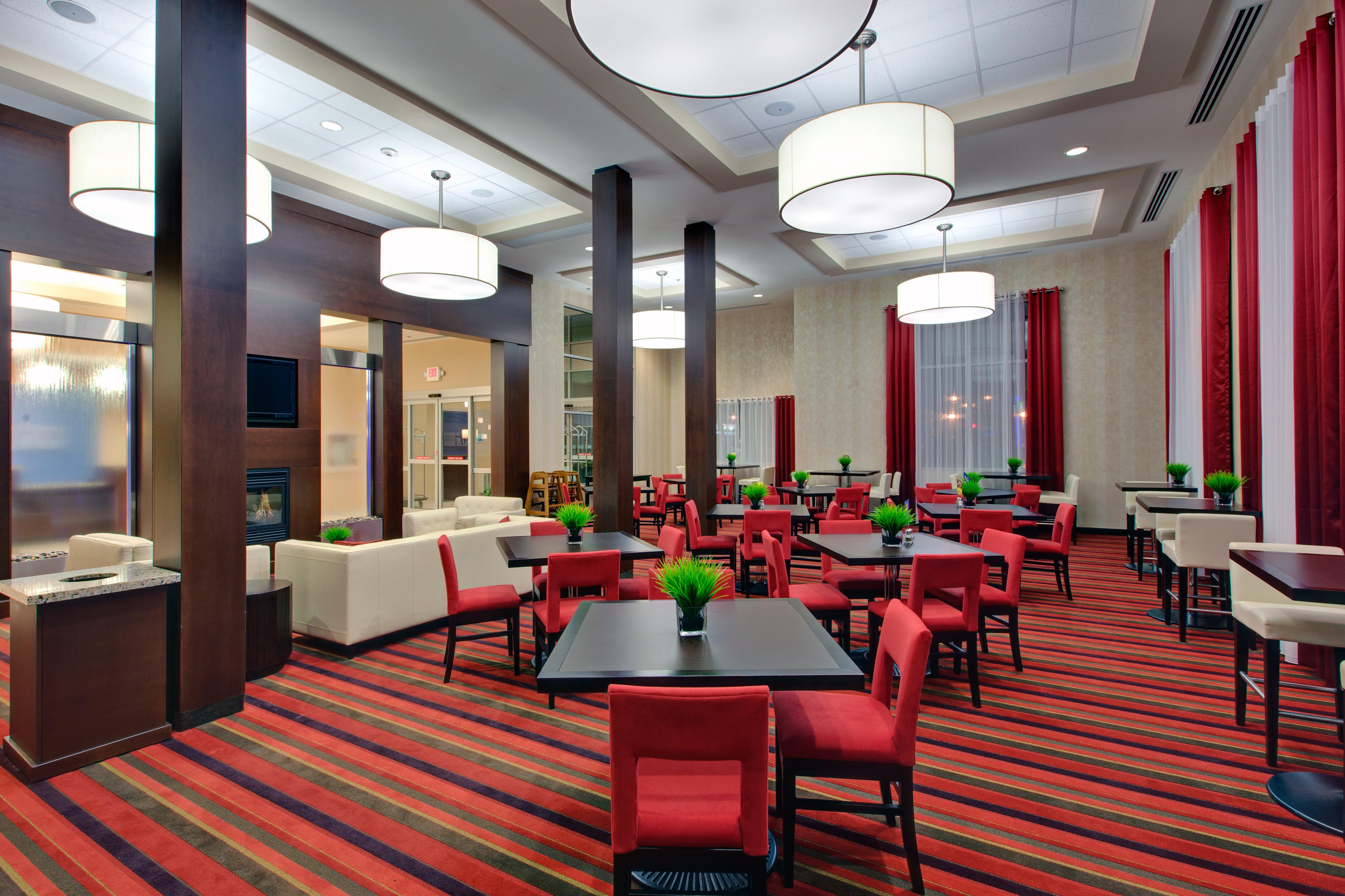 Holiday Inn Express Hotel & Suites Chatham South By Ihg Екстер'єр фото