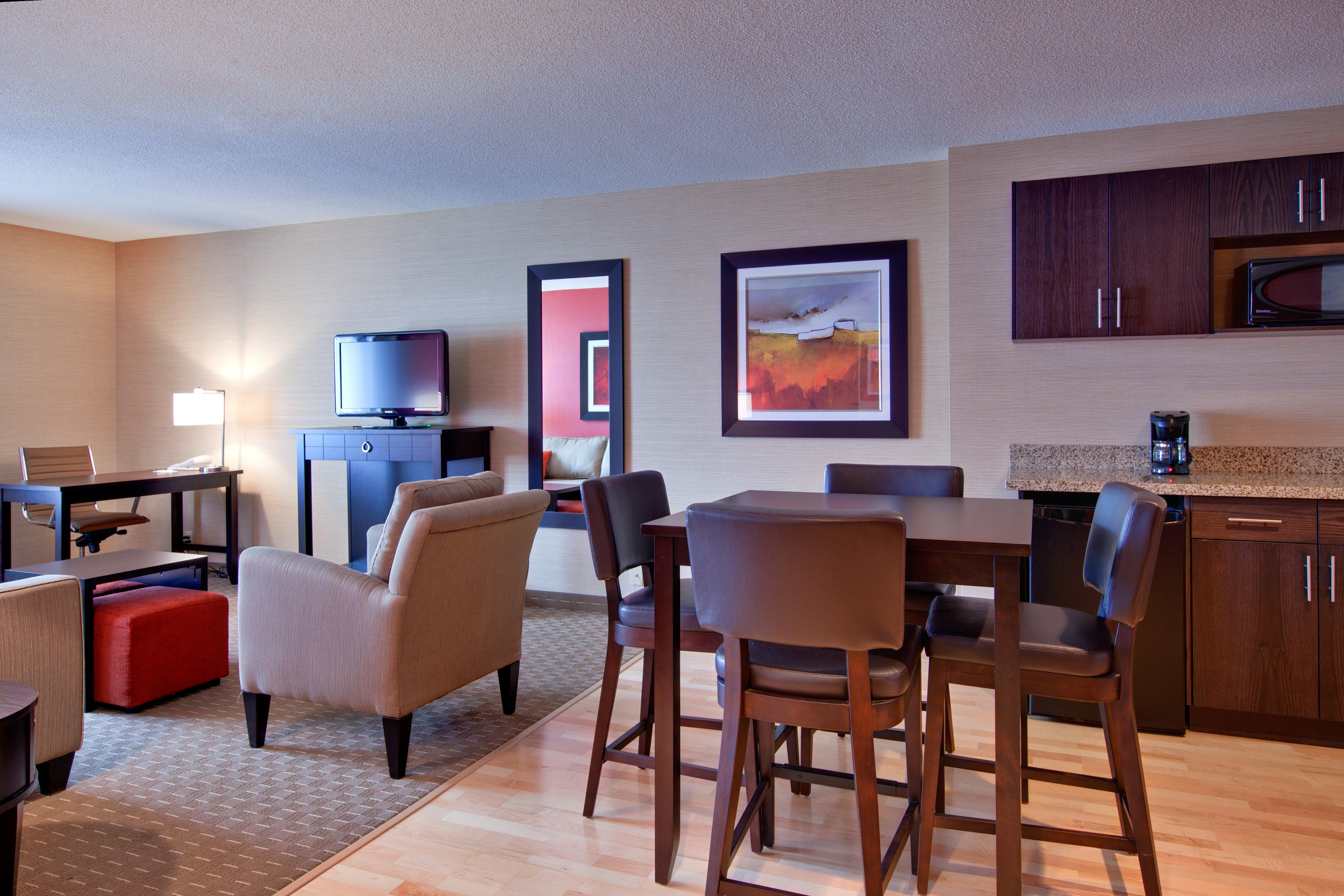 Holiday Inn Express Hotel & Suites Chatham South By Ihg Екстер'єр фото