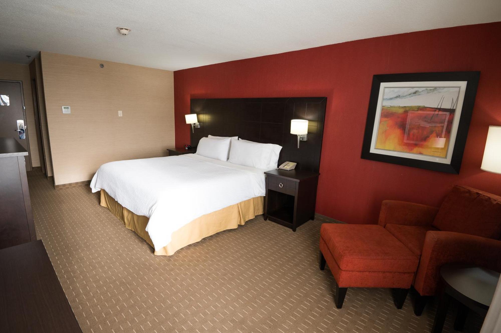 Holiday Inn Express Hotel & Suites Chatham South By Ihg Екстер'єр фото