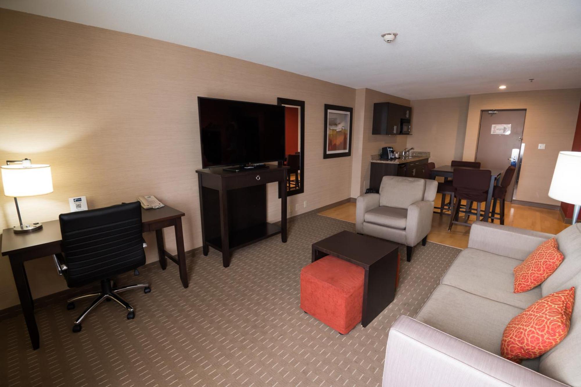 Holiday Inn Express Hotel & Suites Chatham South By Ihg Екстер'єр фото
