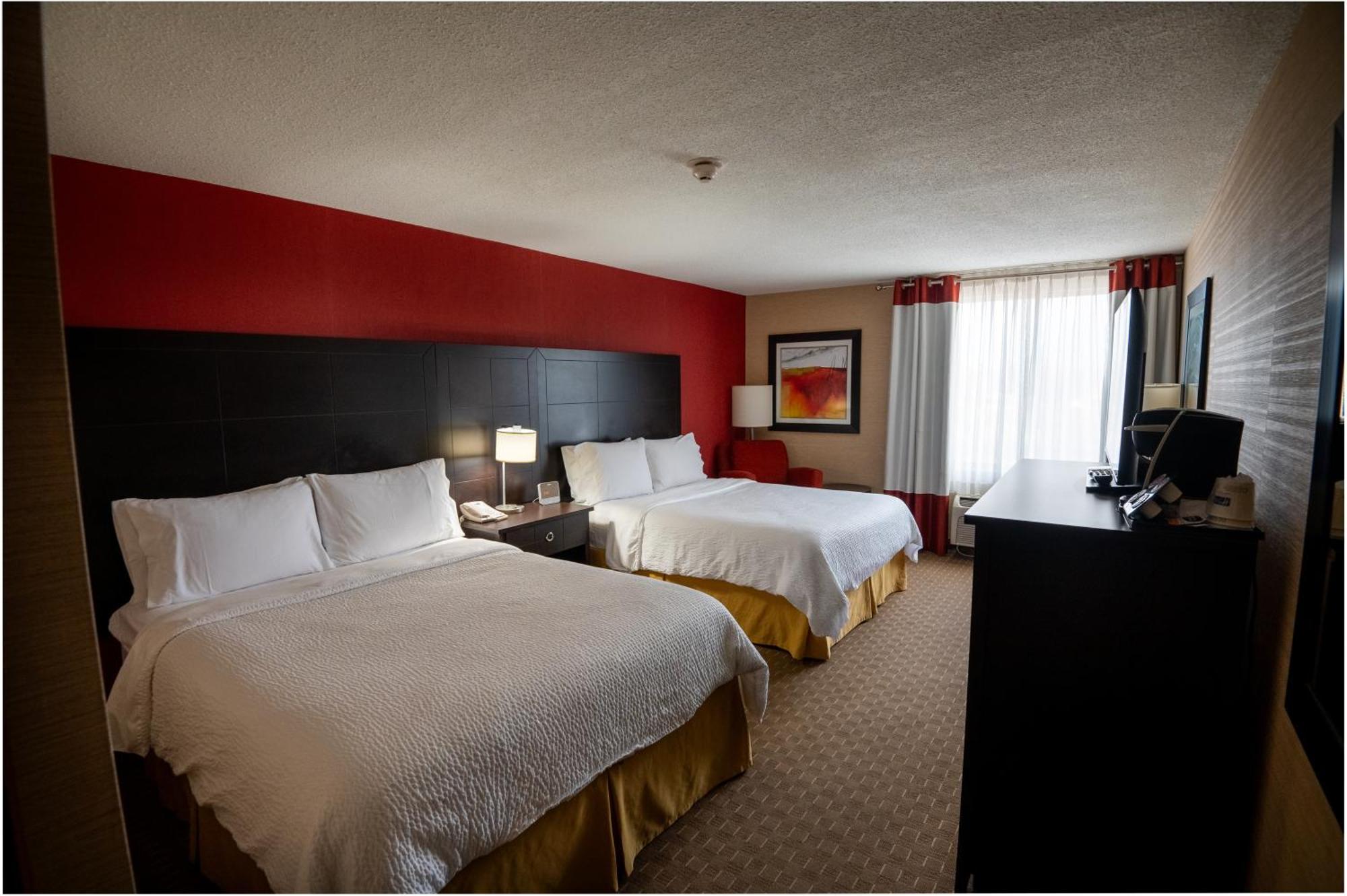 Holiday Inn Express Hotel & Suites Chatham South By Ihg Екстер'єр фото