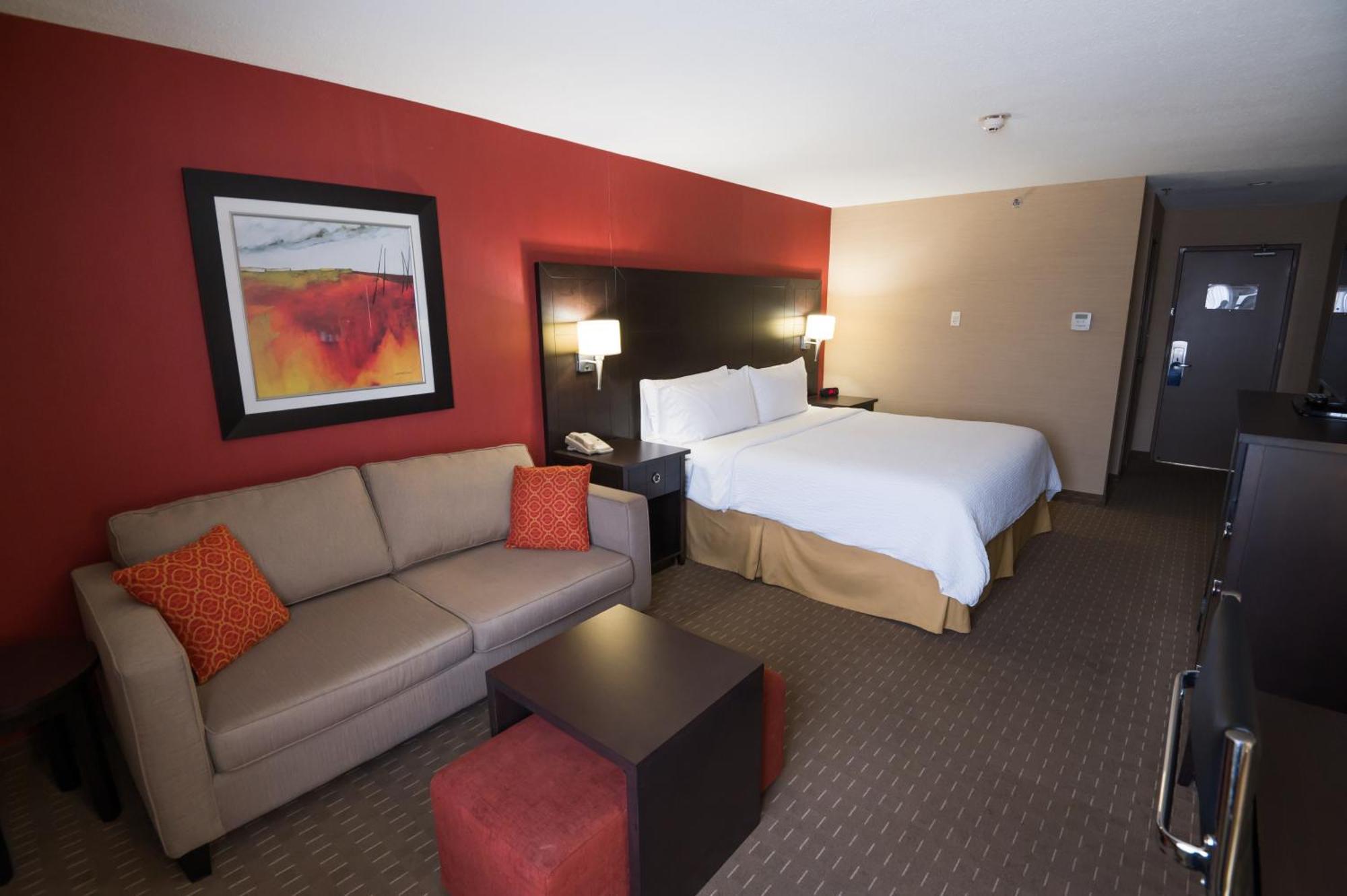 Holiday Inn Express Hotel & Suites Chatham South By Ihg Екстер'єр фото