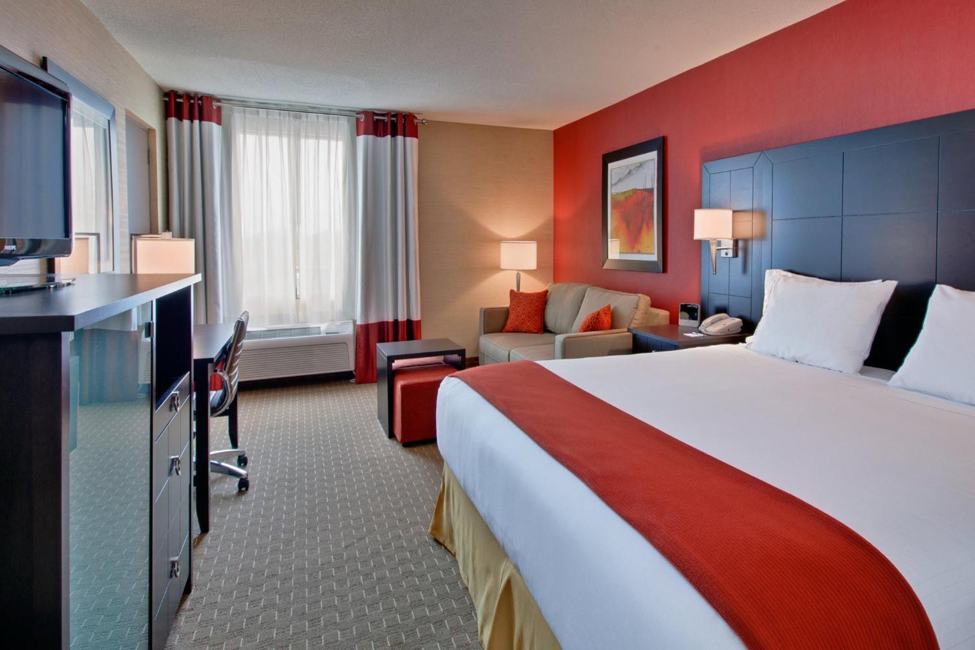 Holiday Inn Express Hotel & Suites Chatham South By Ihg Екстер'єр фото