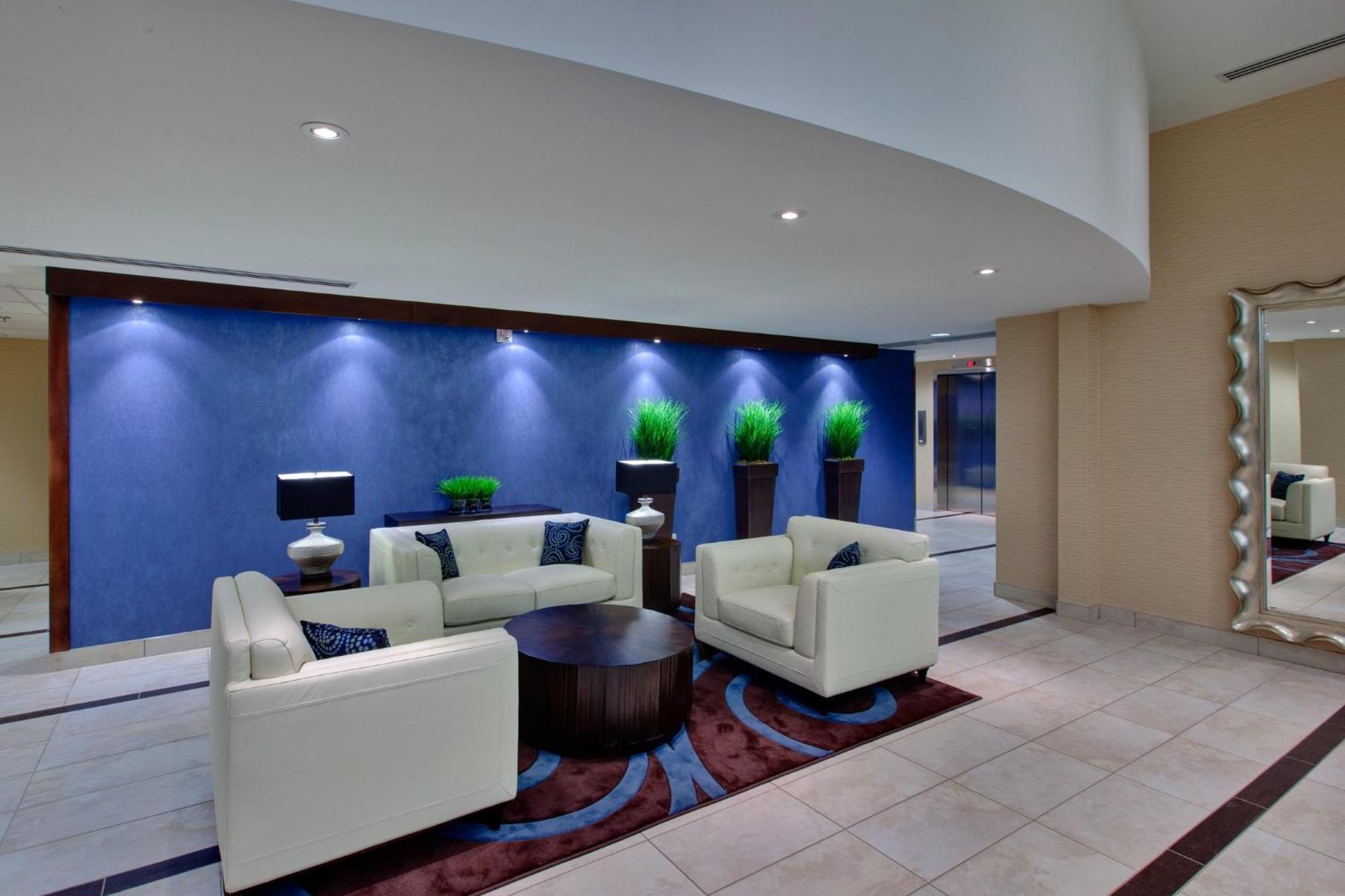 Holiday Inn Express Hotel & Suites Chatham South By Ihg Екстер'єр фото