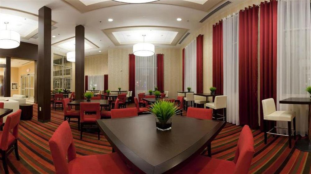 Holiday Inn Express Hotel & Suites Chatham South By Ihg Екстер'єр фото